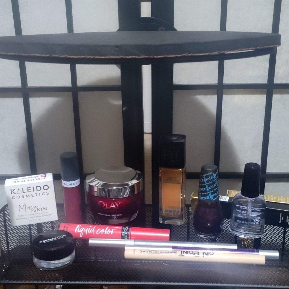 Makeup bundle